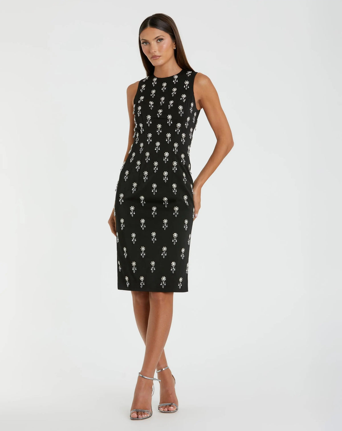 Black Embellished Sleeveless Fitted Cocktail Dress