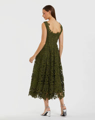 Green Sleeveless Embroidered Lace A Line Midi Dress