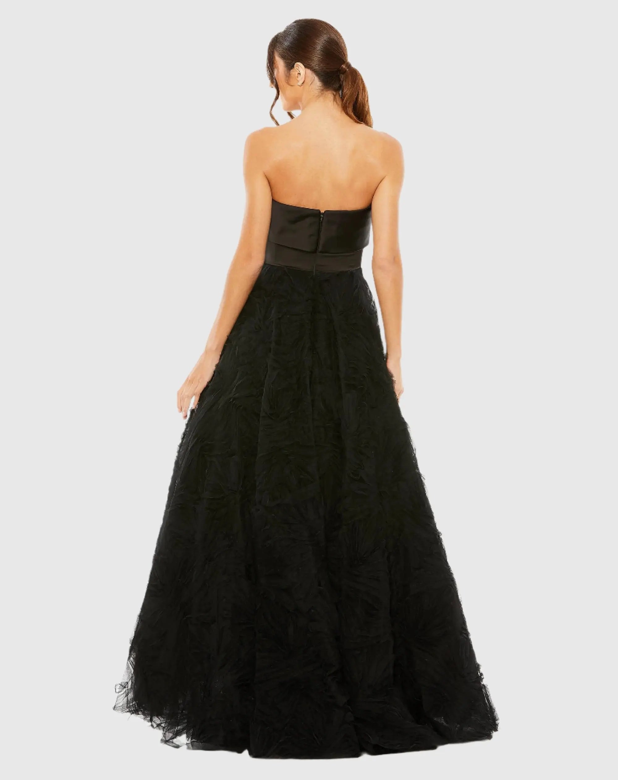 Black Strapless Front Bow Knot Tulle Gown